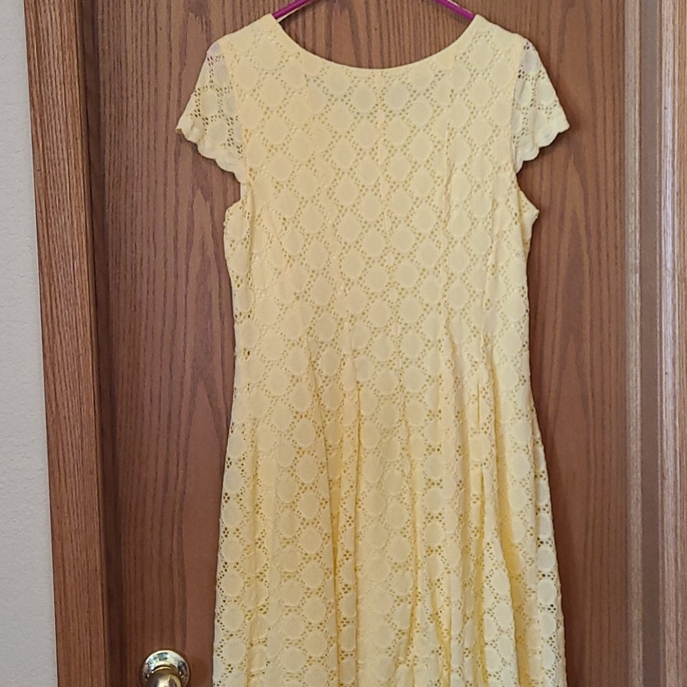 Dress - Picture 4 of 4